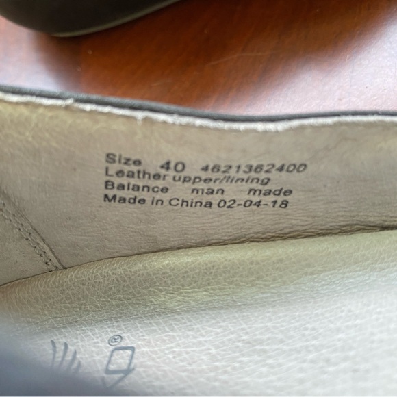 Dansko "Kendra" Black Milled Nubuck Mary Jane Low Wedge Women's Size EU 40 US 10 - Picture 9 of 9